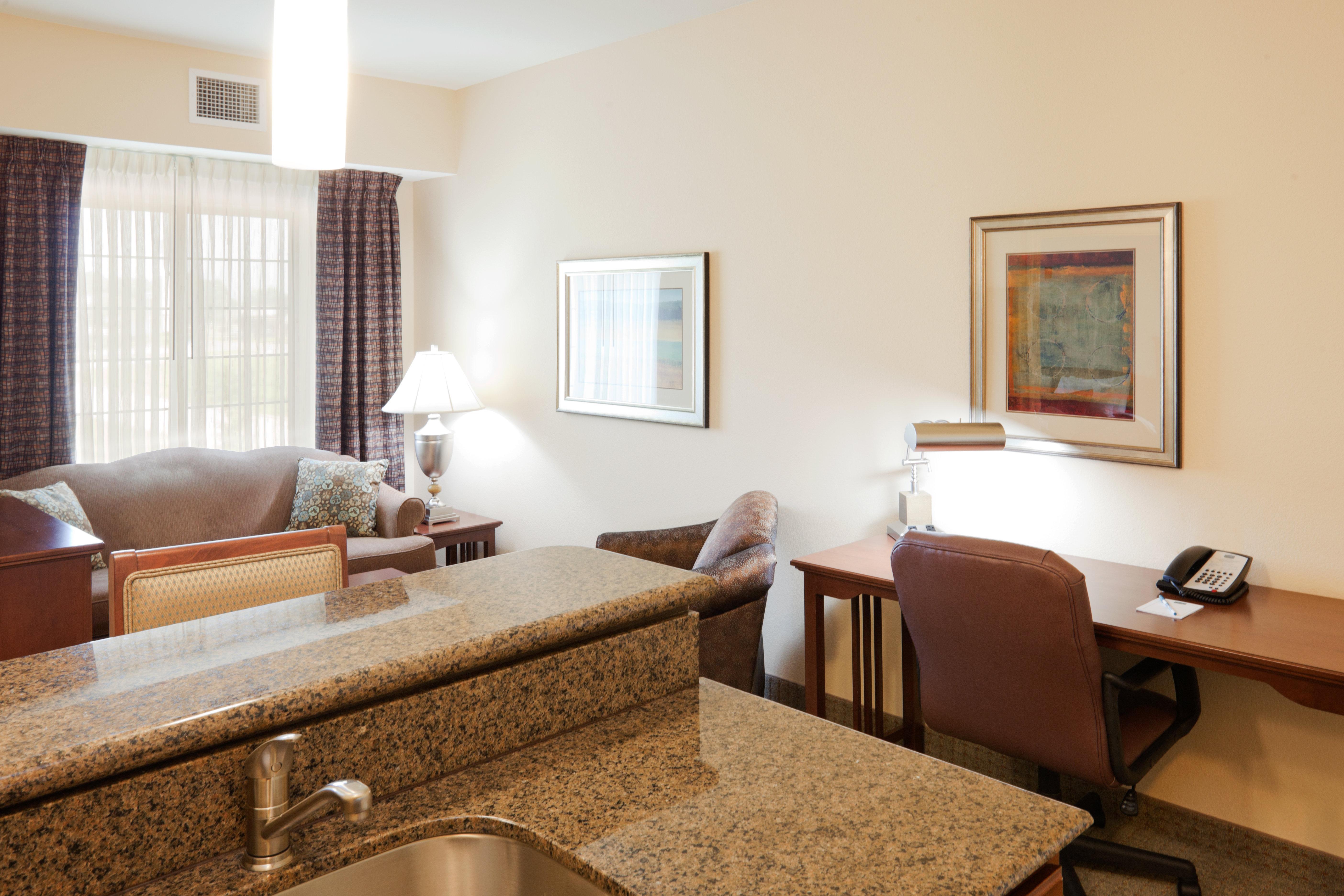 Staybridge Suites Lafayette-Airport By Ihg Bilik gambar
